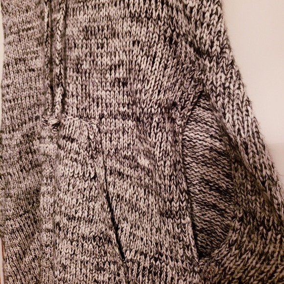 Hoodie Sweater Poncho - Picture 3 of 4